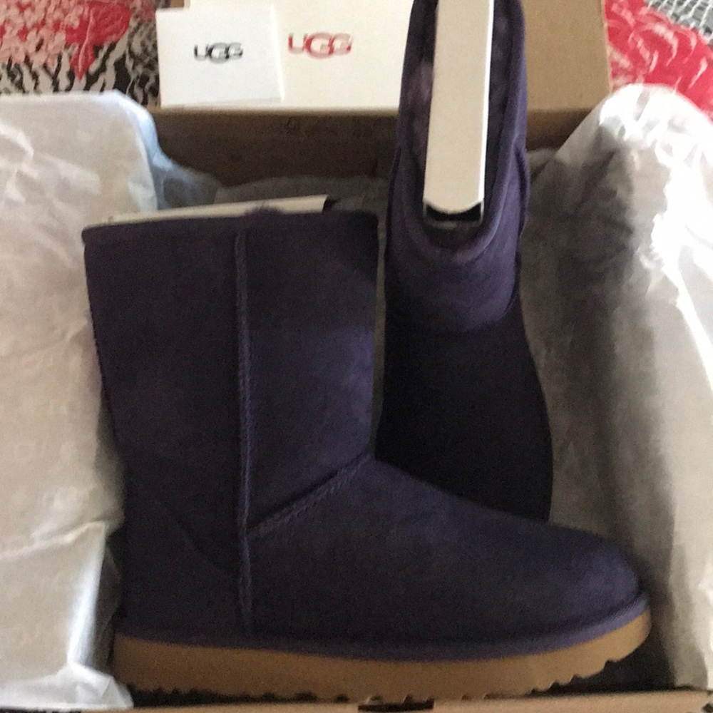 Georgous pretty purple Ugg Boots - Picture 3 of 3